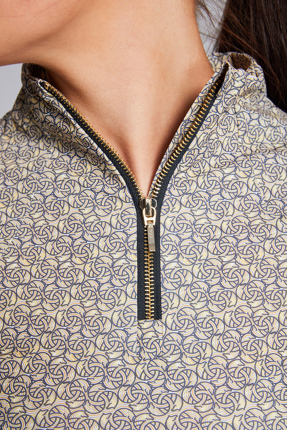 Emma Signature Sunshirt – Gold Signature Print