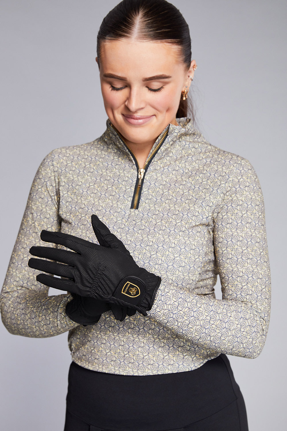 Emma Signature Sunshirt – Gold Signature Print